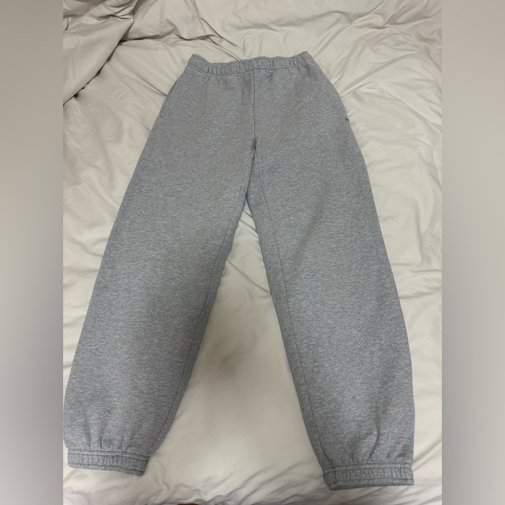 Aritzia TNA sweatfleece cozy fit mega fit